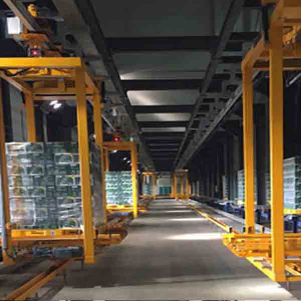 懸掛輸送機
